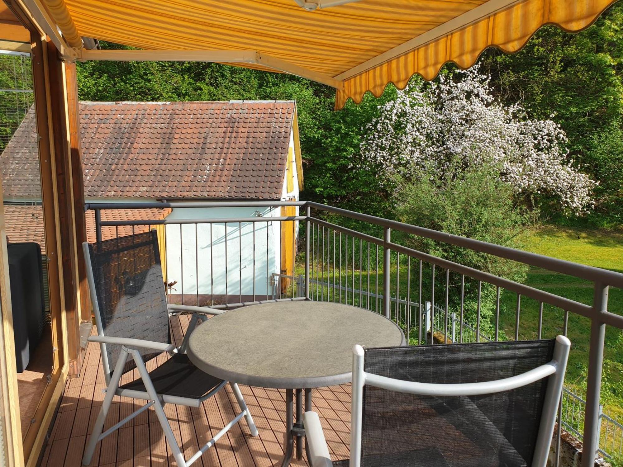 Ferienwohnung Und Sommerhaus Unter Der Burg Falkenberg  外观 照片