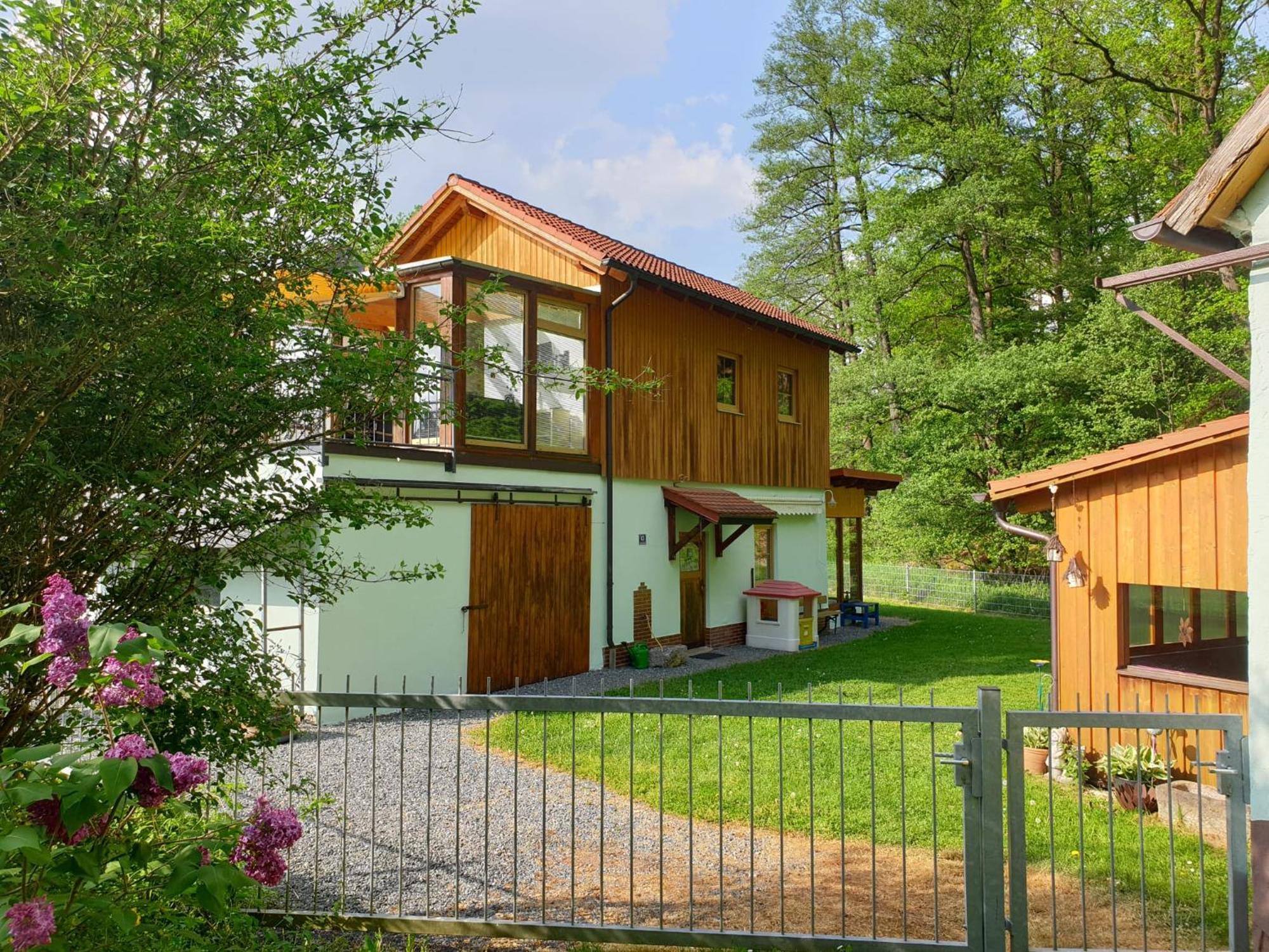 Ferienwohnung Und Sommerhaus Unter Der Burg Falkenberg  外观 照片